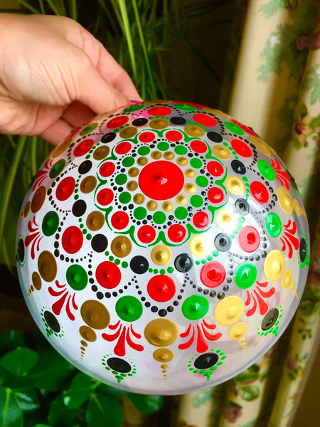 7th Dec.: Christmas baubles mandala painting