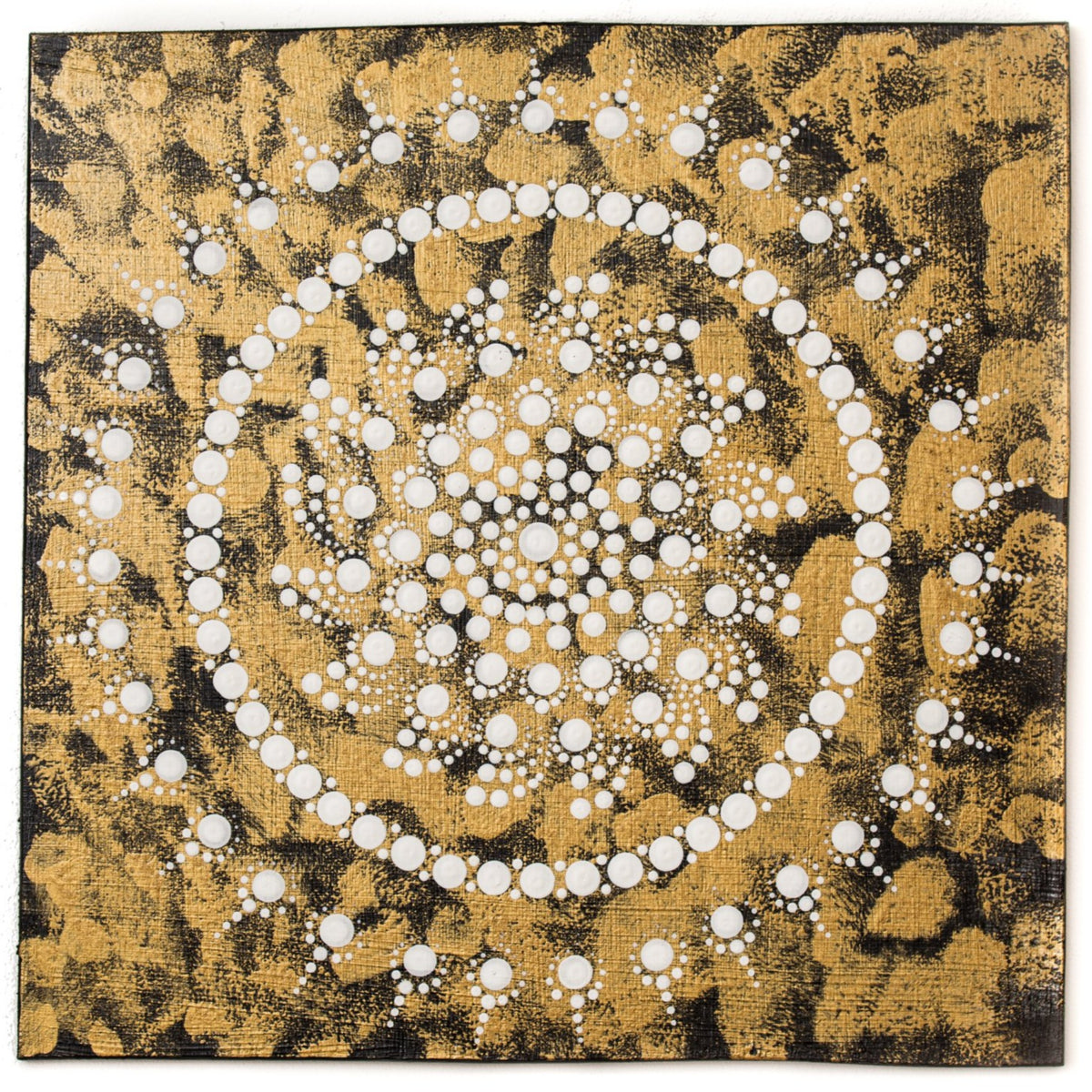 Meditation dot Mandala gold white black